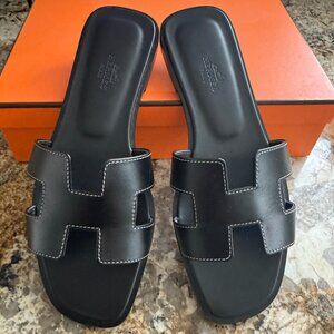 Hermès Oran Sandals – Black Leather, Size 37 – With Box & Dust Bag